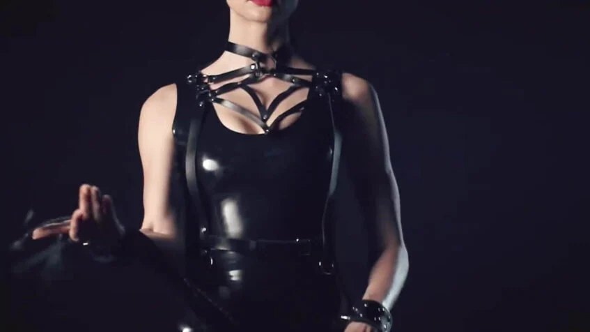 girl for bdsm bar commercial